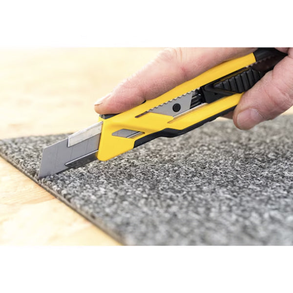 Cutter AUTOBLOCCANTE - Taglierino - Coltello con lama 18mm - Stanley - STHT10266-1 Cutter AUTOBLOCCANTE - Taglierino - Coltello con lama 18mm - Stanley - STHT10266-1